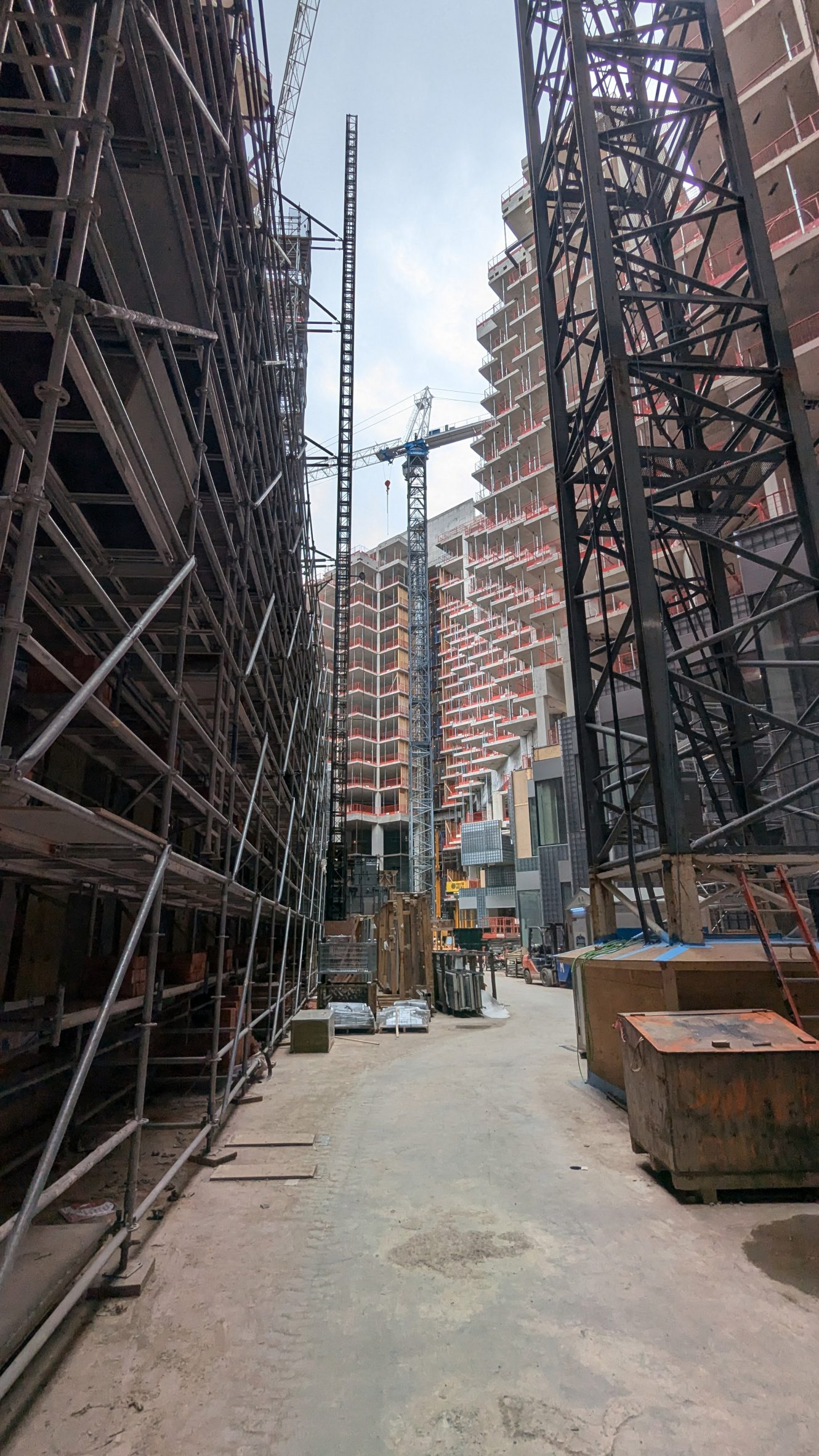 Construction crew on a commercial building site